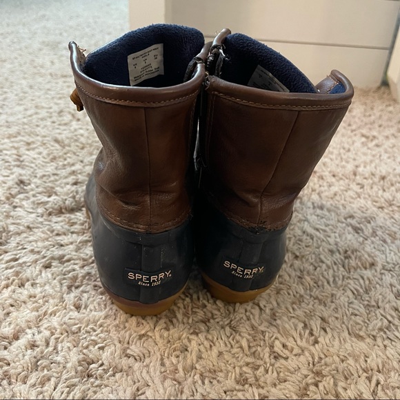 SPERRY • saltwater navy boot SIZE 6 - Picture 5 of 7